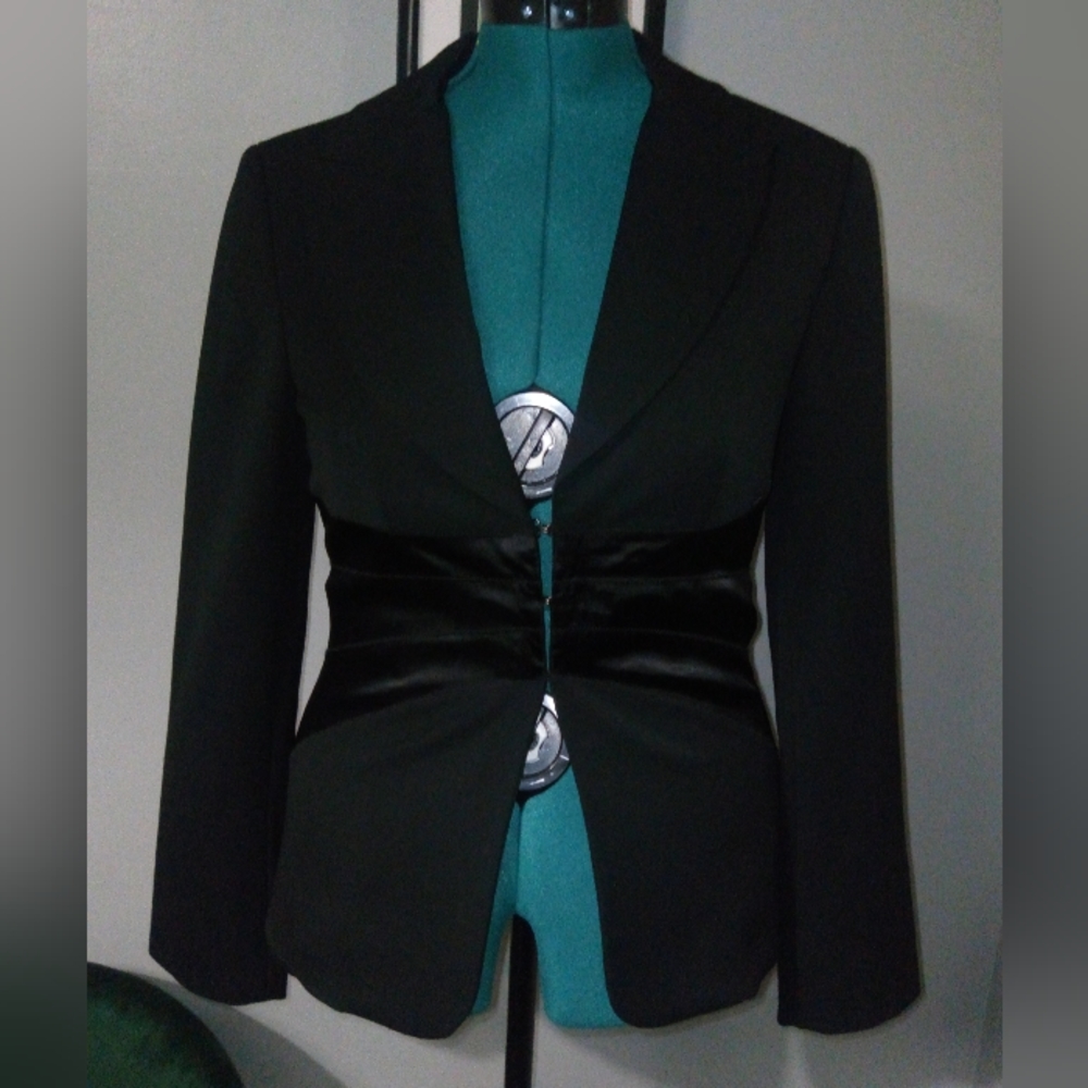 Spiegel Black Tuxedo Hourglass Blazer Sz 8 NWOT